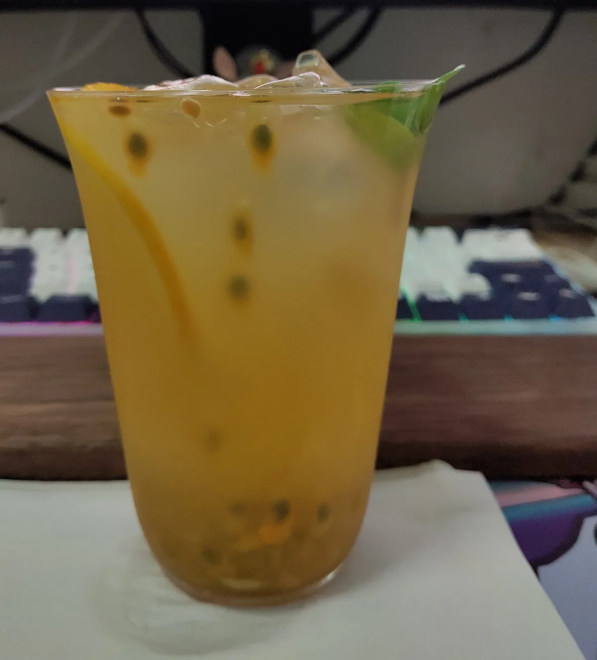 百香果橙子特调