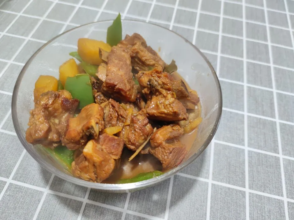 土豆炖排骨