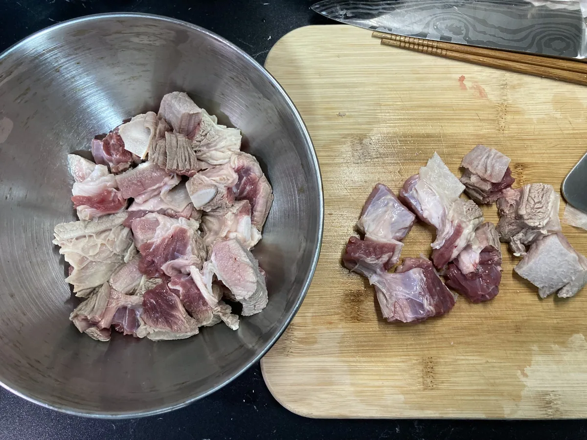 柱候牛腩